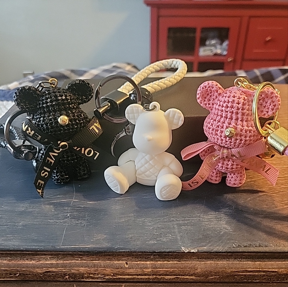 Set of 3 keychains